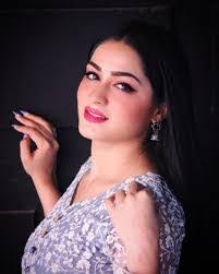 Shreya Shukla's Instagram, Twitter & Facebook