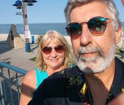 How to remove collars from 67 Beaumont Custom steering column?