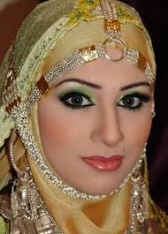 Nah, disini kami juga telah menyusun daftar 50 wanita tercantik di dunia yang telah bekerja keras untuk mencapai pada posisi mereka saat ini. Wisbenbae Wanita Tercantik Dunia Fathima Zohar Kulsum Godabari Pengantin Wanita Wanita Cantik Jilbab Cantik