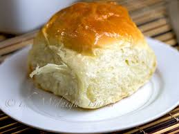 The Midnight Baker Easy Hawaiian Rolls 2 Hawaiian Rolls Dinner Rolls Recipe Homemade Snacks