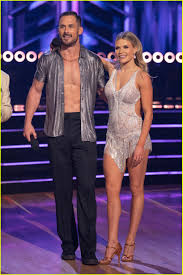 See Danny Amendolas Hottest Shirtless Moments on Dancing With the Stars  (Photos): Photo 5101722 | Dancing With The Stars, Danny Amendola, Longform,  Shirtless Photos | Just Jared: Entertainment News