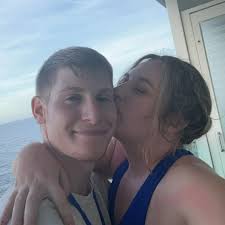 Aaron Fleming and Claire Queensland's Wedding Website