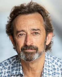 Robert Maskell's Instagram, Twitter & Facebook