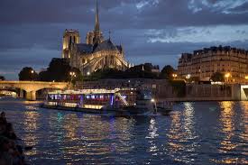 Benvenuti a le bateau bleu. Diner Croisiere Sur Le Diamant Bleu Avis De Voyageurs Sur Bateaux Parisiens Paris Tripadvisor
