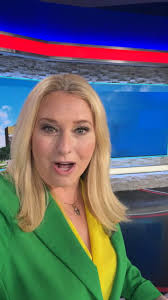 Wishing my beautiful mama a happy 80th birthday!❤️👏🎉