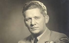 To má pak omáčka správnou sílu. Znovuobjevena Reportaz Hrdina Z Boje O Britanii Skoncil Jako Skladnik Idnes Cz