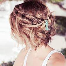 Accessories and hairstyles play a very important role in boho style, and we've already told you of some cute jewelry to make. Short Hair Boho Hairstyle Novocom Top