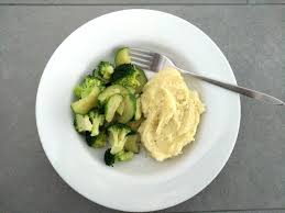 Gesunde, leckere und einfache rezepte, die in der stillzeit besonders gesund sind, da sie viele nährstoffe für dich und dein baby enthalten ♥. Schnelle Rezepte Fur Frischgebackene Mamas Ernahrung In Der Stillzeit Miss Broccoli