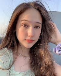 12,901 likes · 2 talking about this. Laura Moane Kecantikan Gadis Cantik Gadis