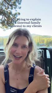 Danielle Ball LMFT (@discuss_with_dani)