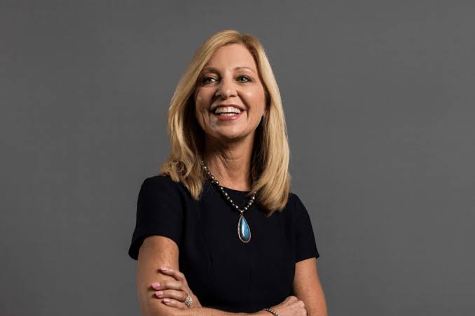 11 women CEOs that are breaking the glass ceiling in the world of business  and tech - HER