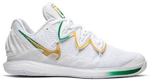 Ahead of the anticipated matchup, kyrie revealed his exclusive shamrock nike kyrie 3 pe during. Kyrie Irving X Nick Kyrgios X Air Zoom Vapor X Clover Nike Bq5952 101 Goat