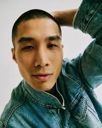 Mike Shin's Instagram, Twitter & Facebook