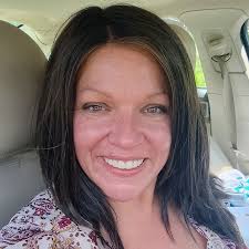 Do people eat pizza toppings without the crust?