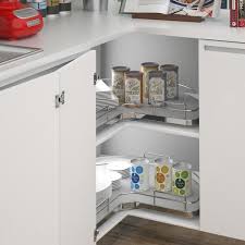 Dekoratif raf modelleri i̇çin kullanışlı ve şık i̇puçları dekoratif raflar kullanım alanları ile de ilişkili olarak çok sayıda model seçeneğine sahip. Hafele Arezzo 90 Kose Kiler Seti Krom 90cm I Evan Com Tr