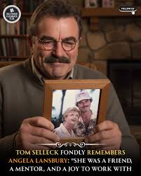 Tom Selleck and Angela Lansbury's on-screen collaboration in the 1986  crossover episodes of Magnum, P.I. and Murder, She Wrote showcased their  undeniable chemistry. Their characters, Jessica Fletcher and Thomas Magnum,  teamed up