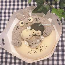 30 個讚好 2 則回應 instagram 上的jessica s kitchen jessicas kitchen cake 龍貓戚風這款龍貓戚風是芝麻粉做的 還在烤箱裡就能聞到濃濃的芝麻香 害我忍不住也烤了一個芝麻裸蛋糕來吃 感謝好鄰居提供萊陽芝麻粉 เค ก อาหาร