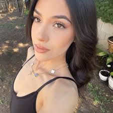 charis chan (@charischxn)