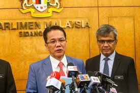 Yb datuk liew vui keong, minister in the prime minister's department for legal and parliamentary affairs giving the opening. Datuk Liew Vui Keong Regulation Asia