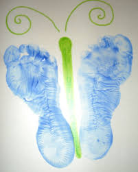Crafts For 2 Year Old Think I Liked The 4 Year Olds Prints The Best Kunstprojekte Fur Kleinkinder Bastelprojekte Fur Den Fruhling Muttertags Bastelarbeiten