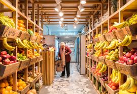 El Mercadillo Una Minimalista Verduleria Y Carniceria En Argentina Fruteria Y Verduleria Frutas Y Verduras Fotos Fruterias Modernas