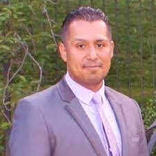 Carlos Canarte's Instagram, Twitter & Facebook