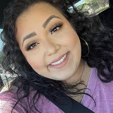 Mirthala Martinez's Instagram, Twitter & Facebook