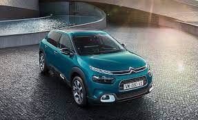 Otro de los grandes pilares del nuevo miembro de la familia citroën será el de la personalización: Interesado En El Nuevo Citroen C4 Cactus Ya Sabemos Sus Precios Motor Es