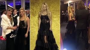 27 de noviembre 2019 · 15:20 hs parece que la guerra entre antonella roccuzzo y shakira está muy lejos de terminar e incluso ya sumó un nuevo capítulo. El Look De Shakira En La Boda De Lionel Messi Y Antonela Roccuzzo Con Vestido Repetido Infobae