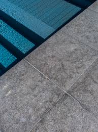 Margelles De Piscine En Granit Noir Cisele Cupa Stone Granit Noir Granit Margelle Piscine