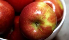 J Ai Mange 1 Pomme Par Jour Pendant 2 Semaines Et Voila Ce Qu Il S Est Passe So Busy Girls