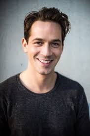 Exklusive Facts Zur Zdf Krimiserie The Team Marc Benjamin Im Interview Krimi Interview Schauspieler