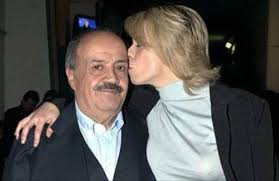 «se esistono matrimoni bianchi vip? Maria De Filippi Tutti I Retroscena Del Matrimonio Con Maurizio Costanzo
