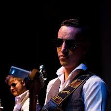 Hire Stuart MacKinnon