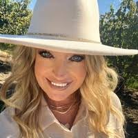 JULIANNE THOMPSON, Notary Public in Oakley, CA 94561