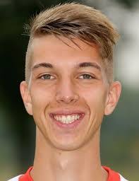 Eric Stelzer's Instagram, Twitter & Facebook