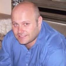 Raymond Burt (@Burtysyd)