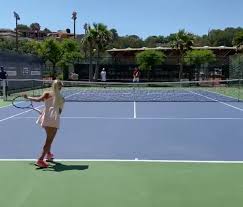 Que d'espoirs pour le tennis français ! Videos Une Jeune De 11 Ans Colle Une Amortie A Gasquet We Love Tennis