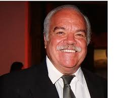 Murió Enrique Becker, actor de 'Mundo de juguete' y 'La casa de las flores' 