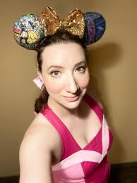 how cold is it watching the fireworks please? Is it "bring a hoodie" or  full scarf, hat, gloves...