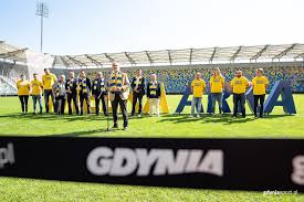 Morski związkowy klub sportowy arka gdynia (polish pronunciation: Wielka Arka Szesc Gdynskich Klubow Zagra Pod Jedna Nazwa