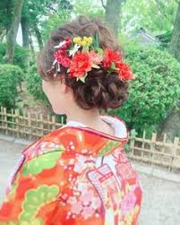 和装で一番人気 ゆるふわお花アレンジ 色打掛の華やかヘアカタログ marry マリー 色打掛 髪型 アップ ウェディング ヘアスタイル 成人式 髪型 編み込み