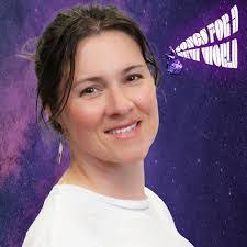 Amanda Chapple's Instagram, Twitter & Facebook