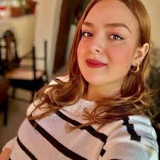 자연스러운 느낌의 마무리로 볼을 붉히는 여섯 가지 멋진 쉐이드 🌸🌺🌹🌷 지금 SHEGLAM.com Floral Flush  Blush Palette를 Snag해보세요 🛍🛒