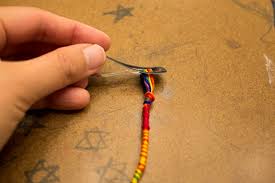 Here is a full tutorial on how you can make a dreadlocks wrap with diffrent kinds of patterns. Diy Clip In Hair Wraps For Kids Pink Stripey Socks