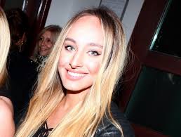 Otkriveno sa kojim MUŠKARCEM je Luna napustila Srbiju!