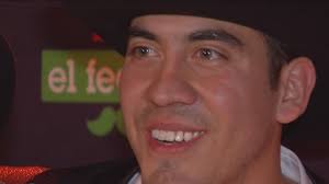 «pistola de gran impacto con tremenda potencia pero con un retroceso brutal. Armando Ramos De Calibre 50 Revelo Que Muy Pronto Se Convertira En Padre Shows El Gordo Y La Flaca Univision