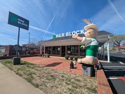 The I-24 bridge between Metropolis and Paducah is closed at this time due  to an accident. There is no word