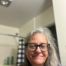 Overcharging and poor food quality at KFC in Covington, VA