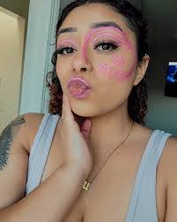 Ingrid Cooper's Instagram, Twitter & Facebook